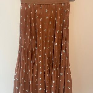 ARITZIA TWIRL MIDI SKIRT